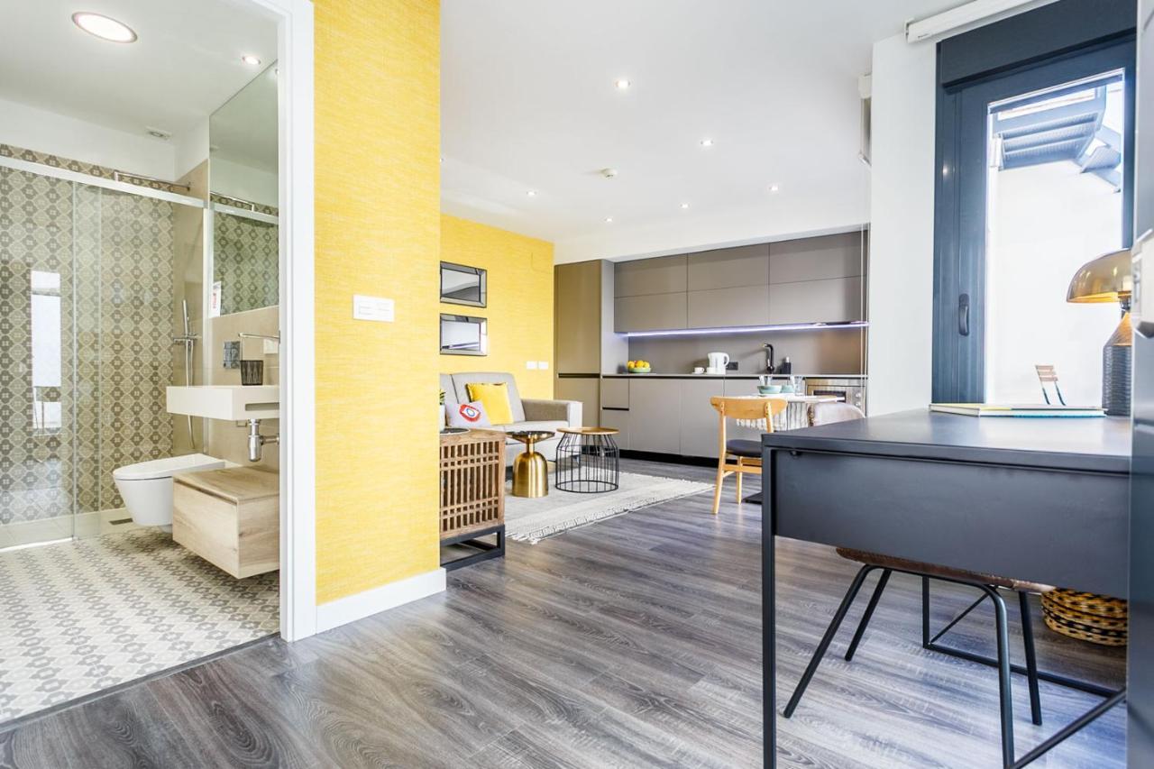 Apartamento Precioso Atico De Diseno, Gran Terraza De 35 M2 Y De 16 M2 Y Garaje En Pleno Centro Sevilla Exterior foto