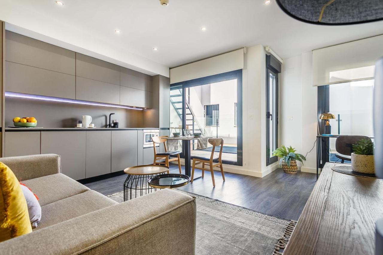 Apartamento Precioso Atico De Diseno, Gran Terraza De 35 M2 Y De 16 M2 Y Garaje En Pleno Centro Sevilla Exterior foto