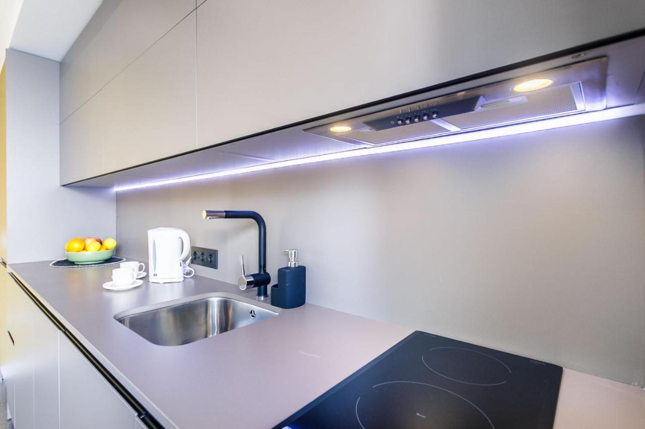Apartamento Precioso Atico De Diseno, Gran Terraza De 35 M2 Y De 16 M2 Y Garaje En Pleno Centro Sevilla Exterior foto