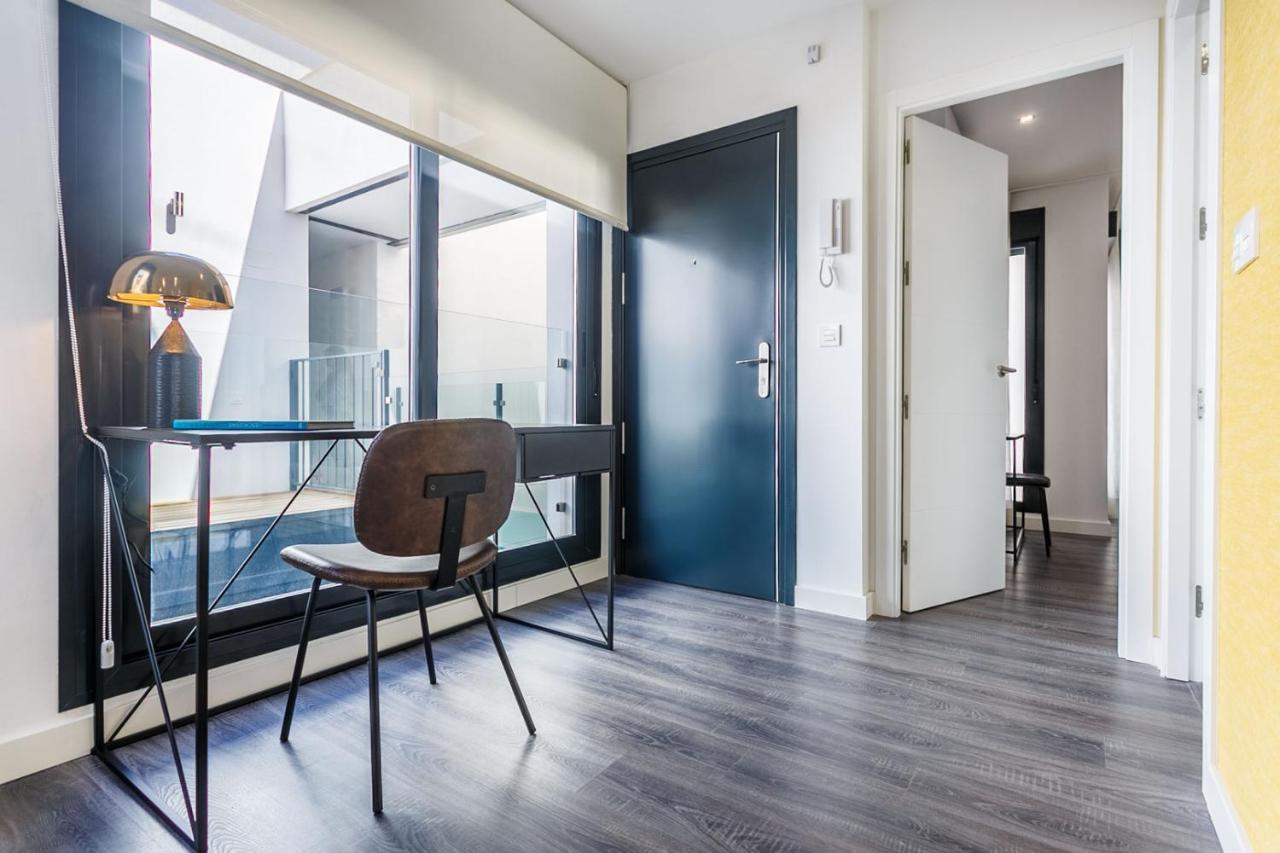 Apartamento Precioso Atico De Diseno, Gran Terraza De 35 M2 Y De 16 M2 Y Garaje En Pleno Centro Sevilla Exterior foto