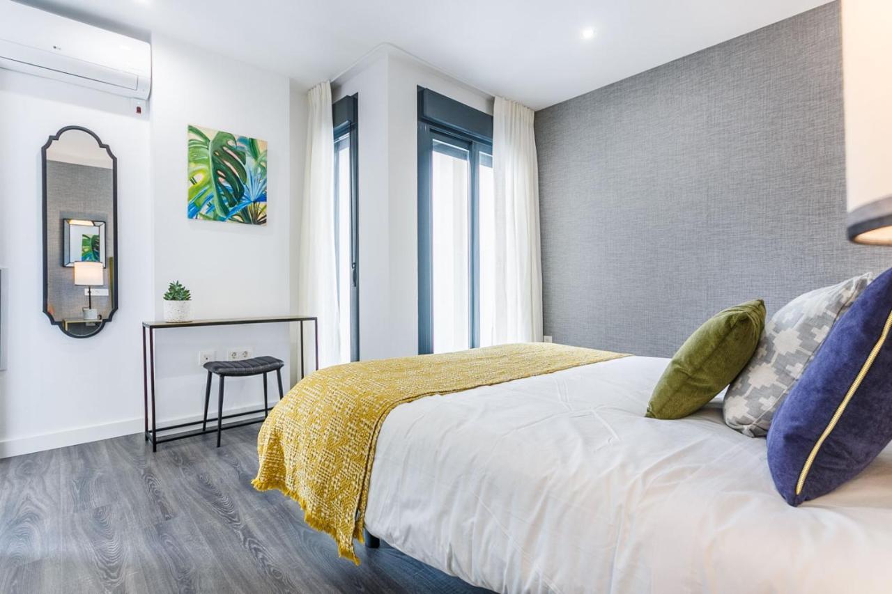 Apartamento Precioso Atico De Diseno, Gran Terraza De 35 M2 Y De 16 M2 Y Garaje En Pleno Centro Sevilla Exterior foto