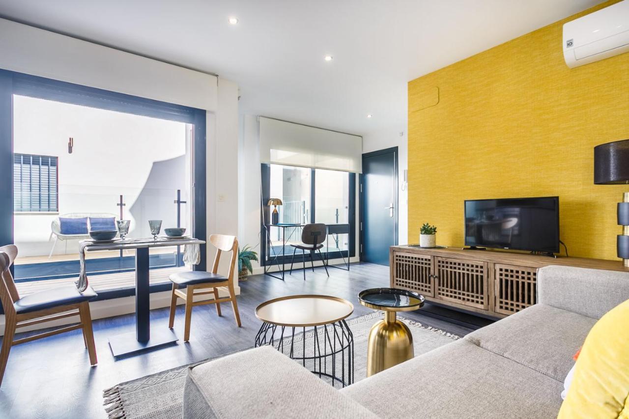 Apartamento Precioso Atico De Diseno, Gran Terraza De 35 M2 Y De 16 M2 Y Garaje En Pleno Centro Sevilla Exterior foto